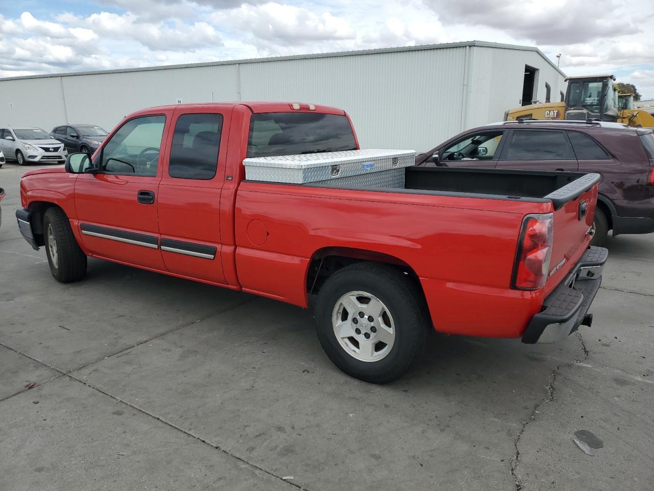 2005 Chevrolet Silverado C1500 - Image 2