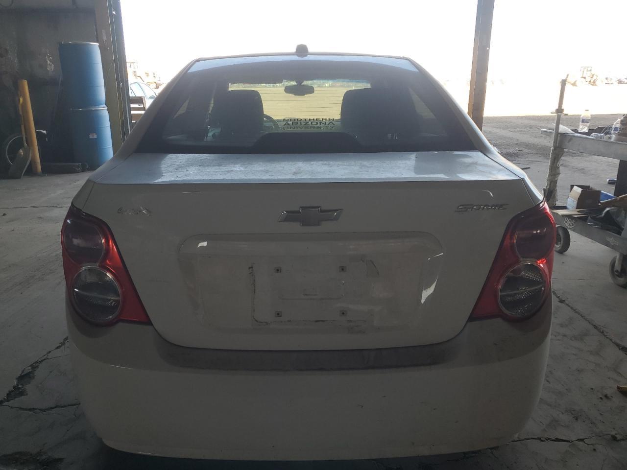2015 Chevrolet Sonic Ls - Image 6
