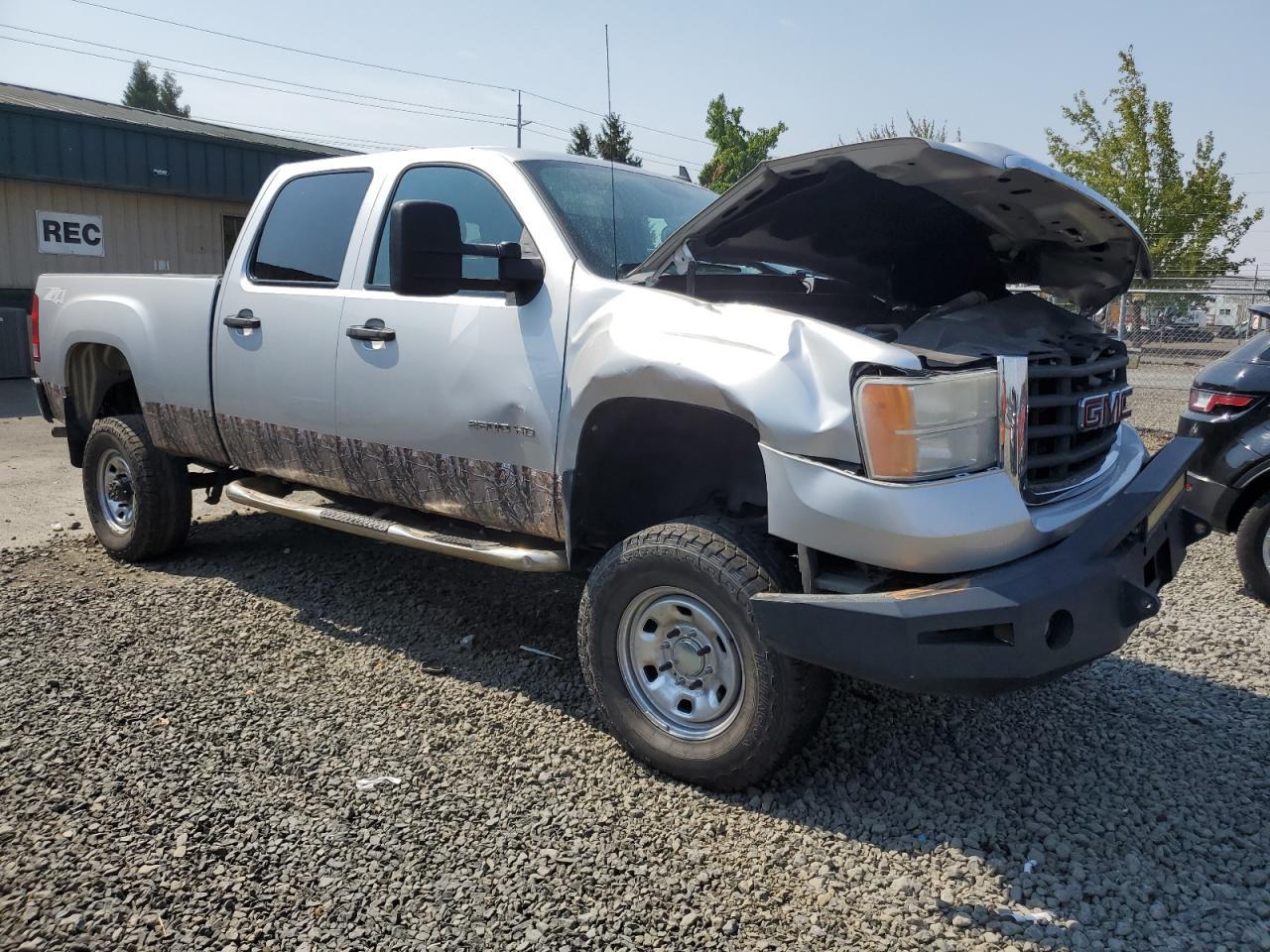 2010 GMC Sierra K2500 Sle - Image 4