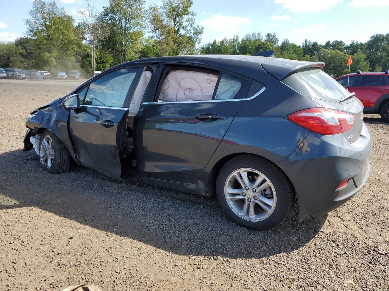 2018 Chevrolet Cruze Lt - Фото 2