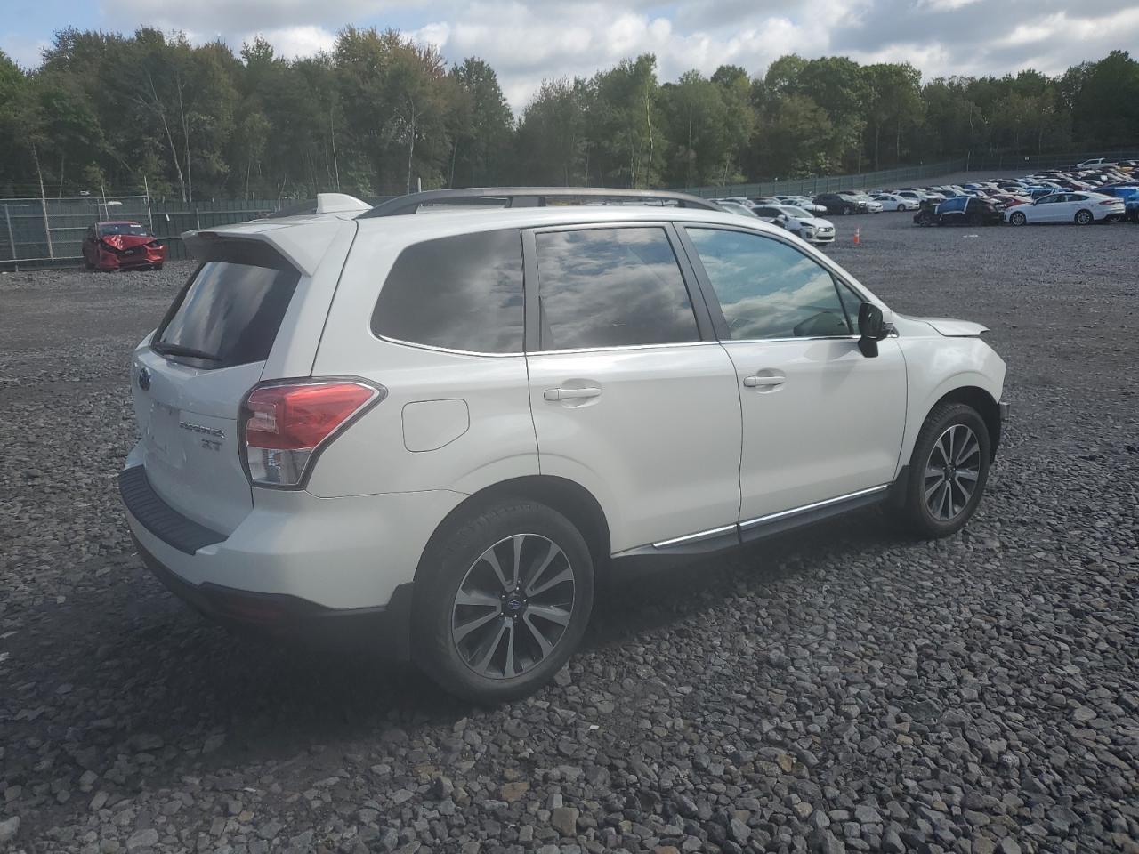 2017 Subaru Forester 2.0Xt Touring - Фото 3