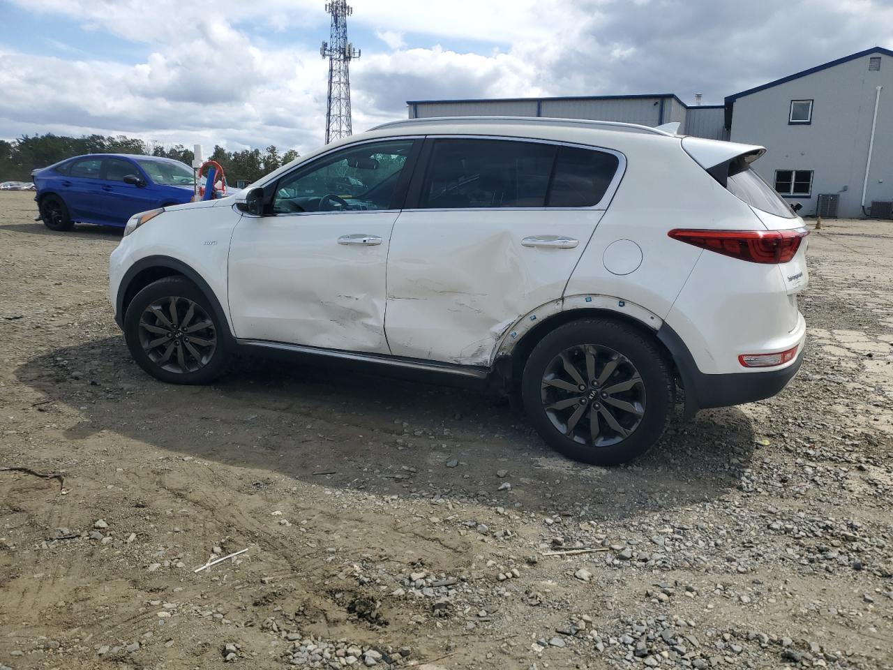 2018 Kia Sportage Ex - Image 2