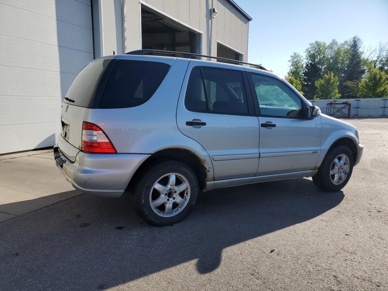2004 Mercedes-Benz Ml 350 - Image 3