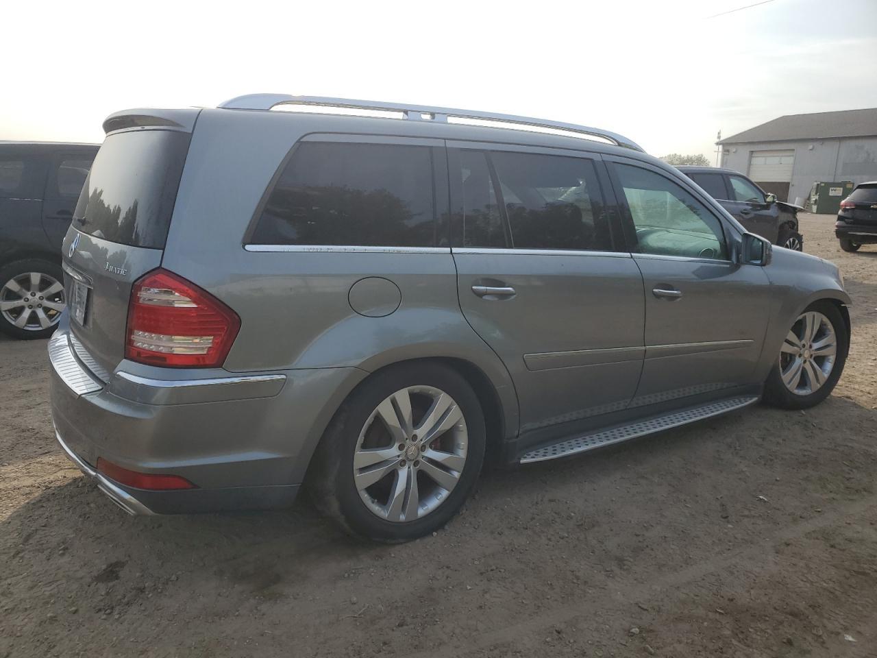 2012 Mercedes-Benz Gl 450 4Matic - Image 3