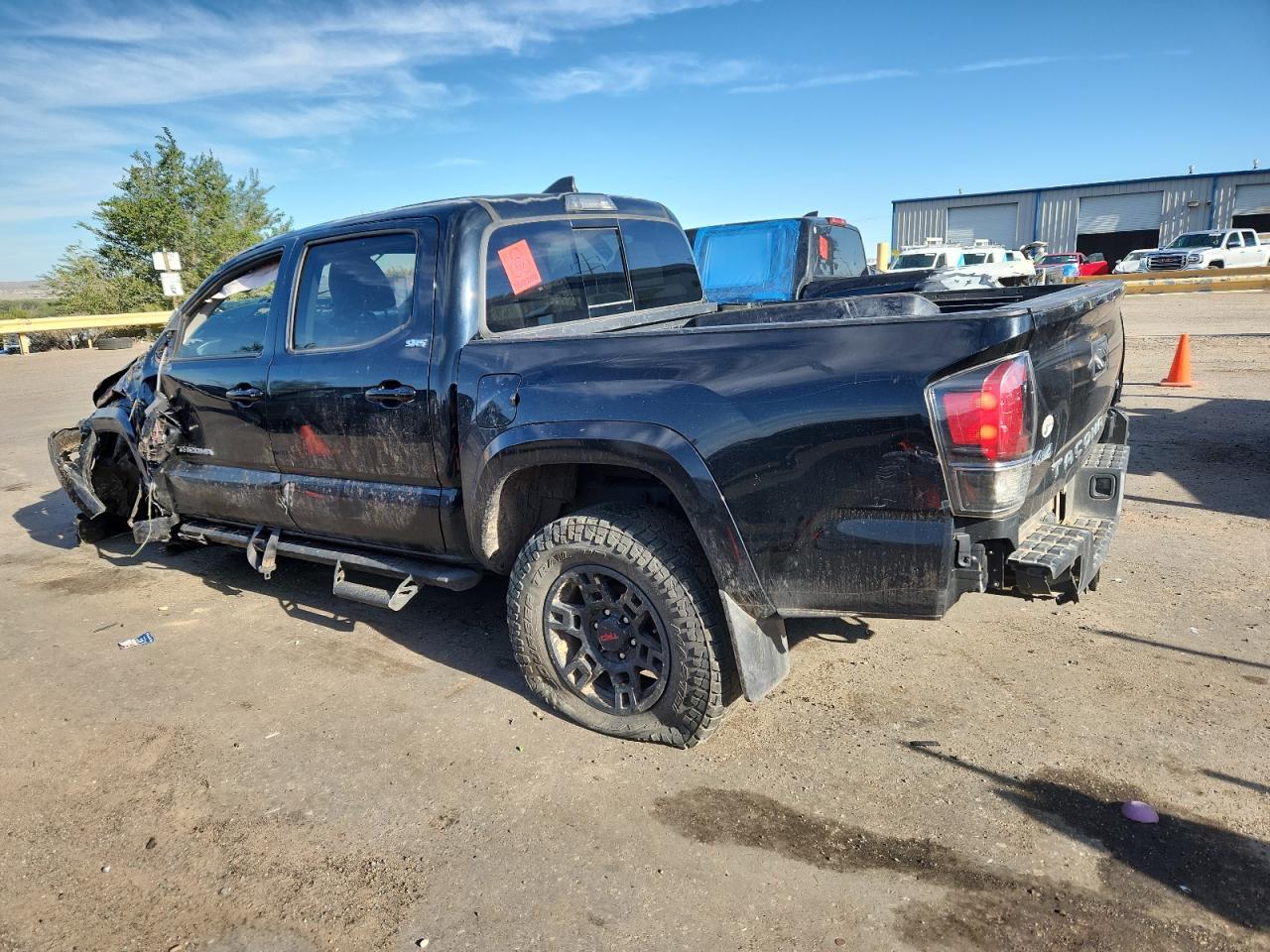 2018 Toyota Tacoma Double Cab - Image 2