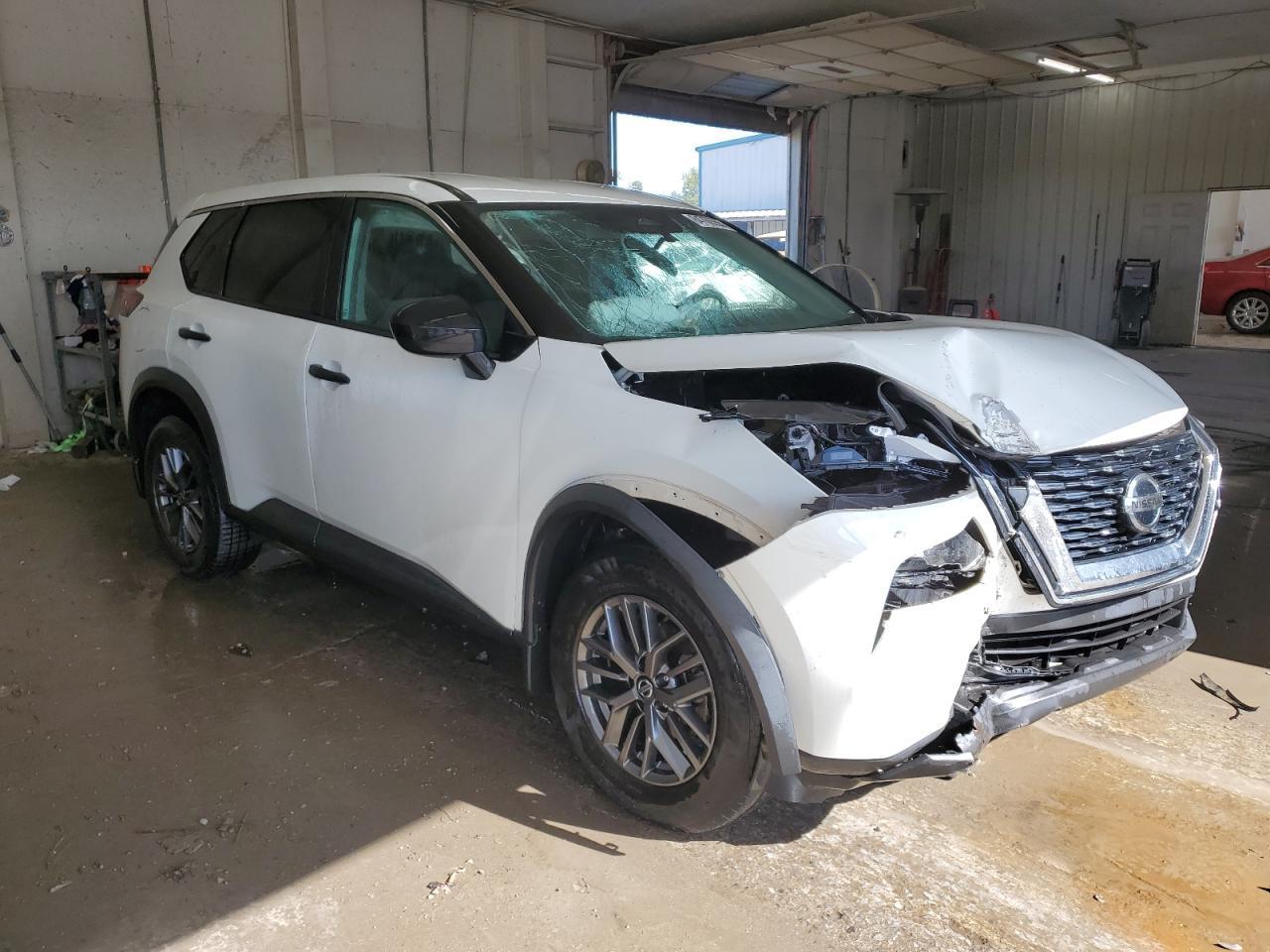 2021 Nissan Rogue S - Image 4