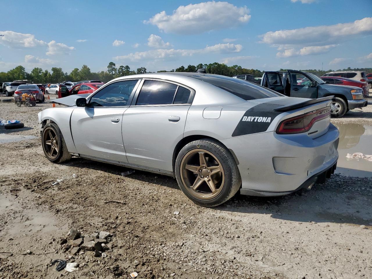 2022 Dodge Charger - Фото 2