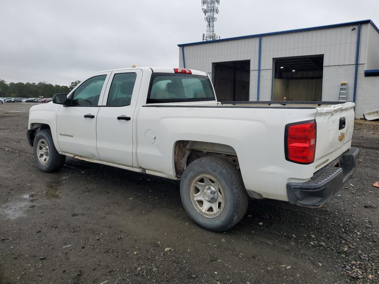2018 Chevrolet Silverado K1500 - Image 2