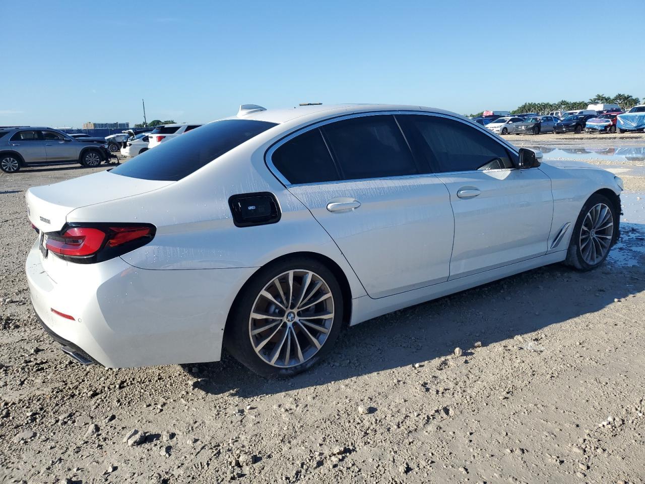 2023 BMW 530 I - Фото 3