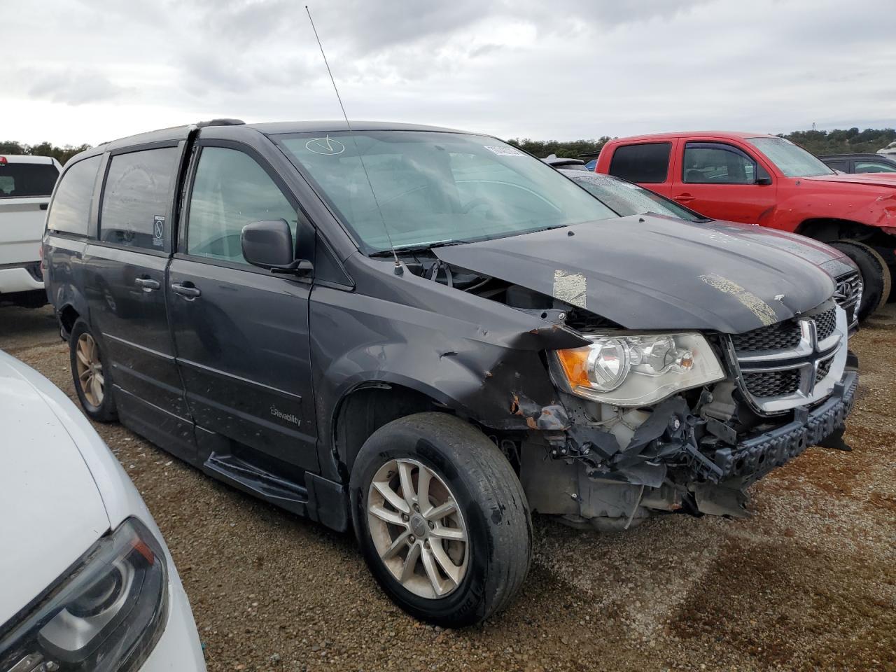 2016 Dodge Grand Caravan Sxt - Фото 4