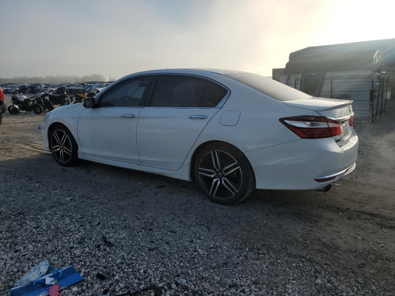 2017 Honda Accord Sport Special Edition - Фото 2