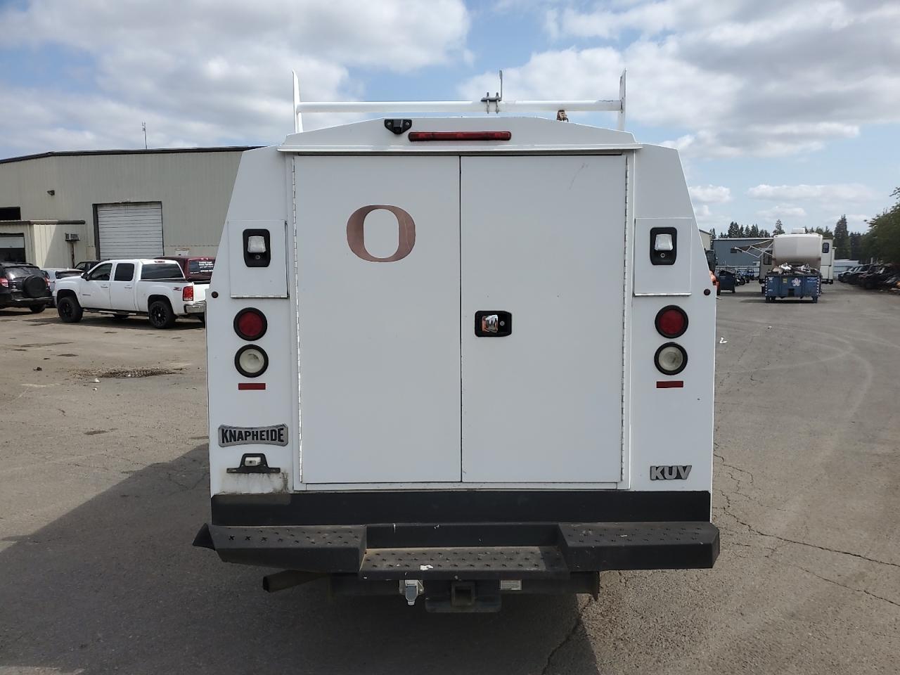 2017 Chevrolet Express - Фото 6