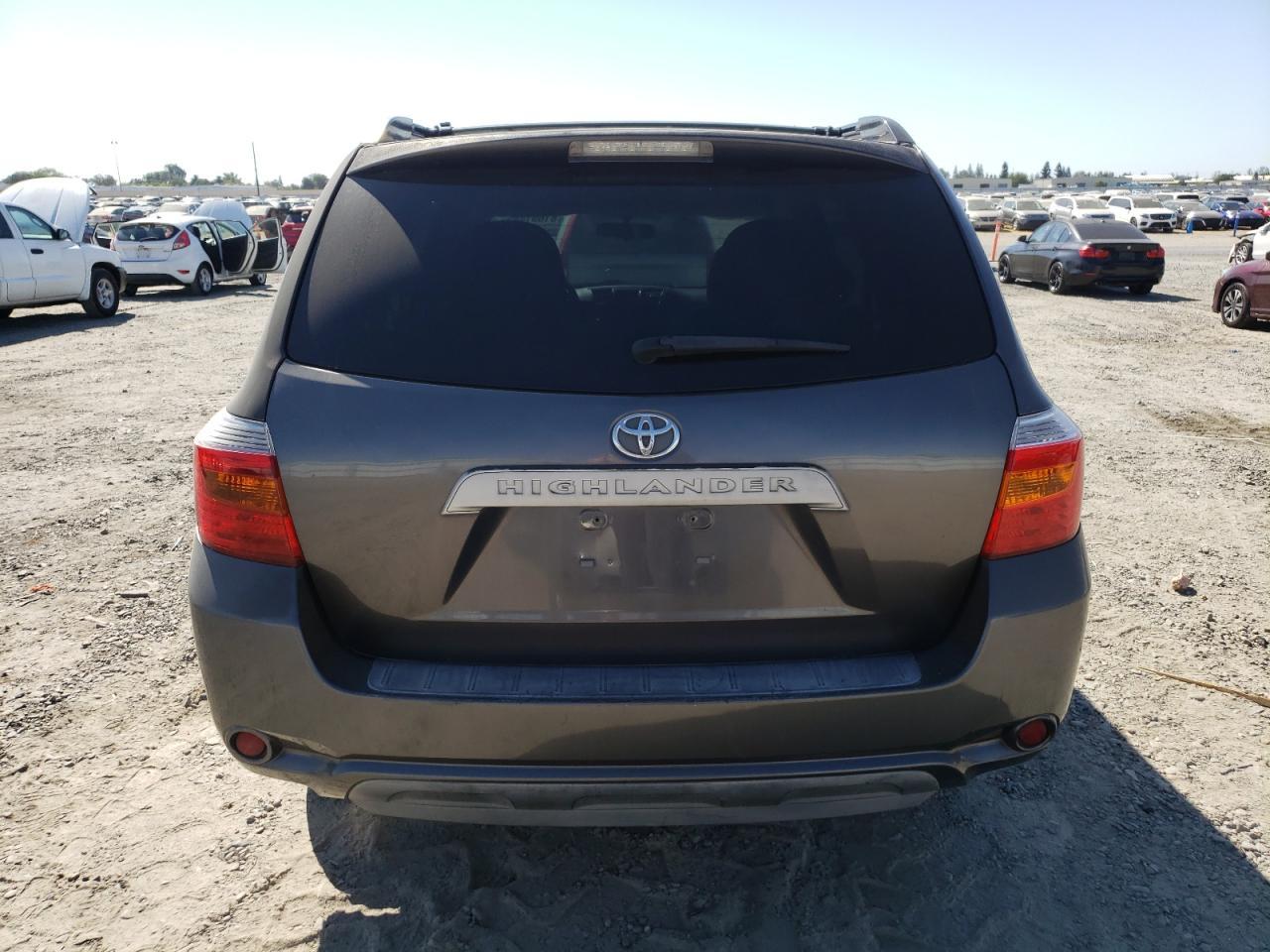 2010 Toyota Highlander - Image 6