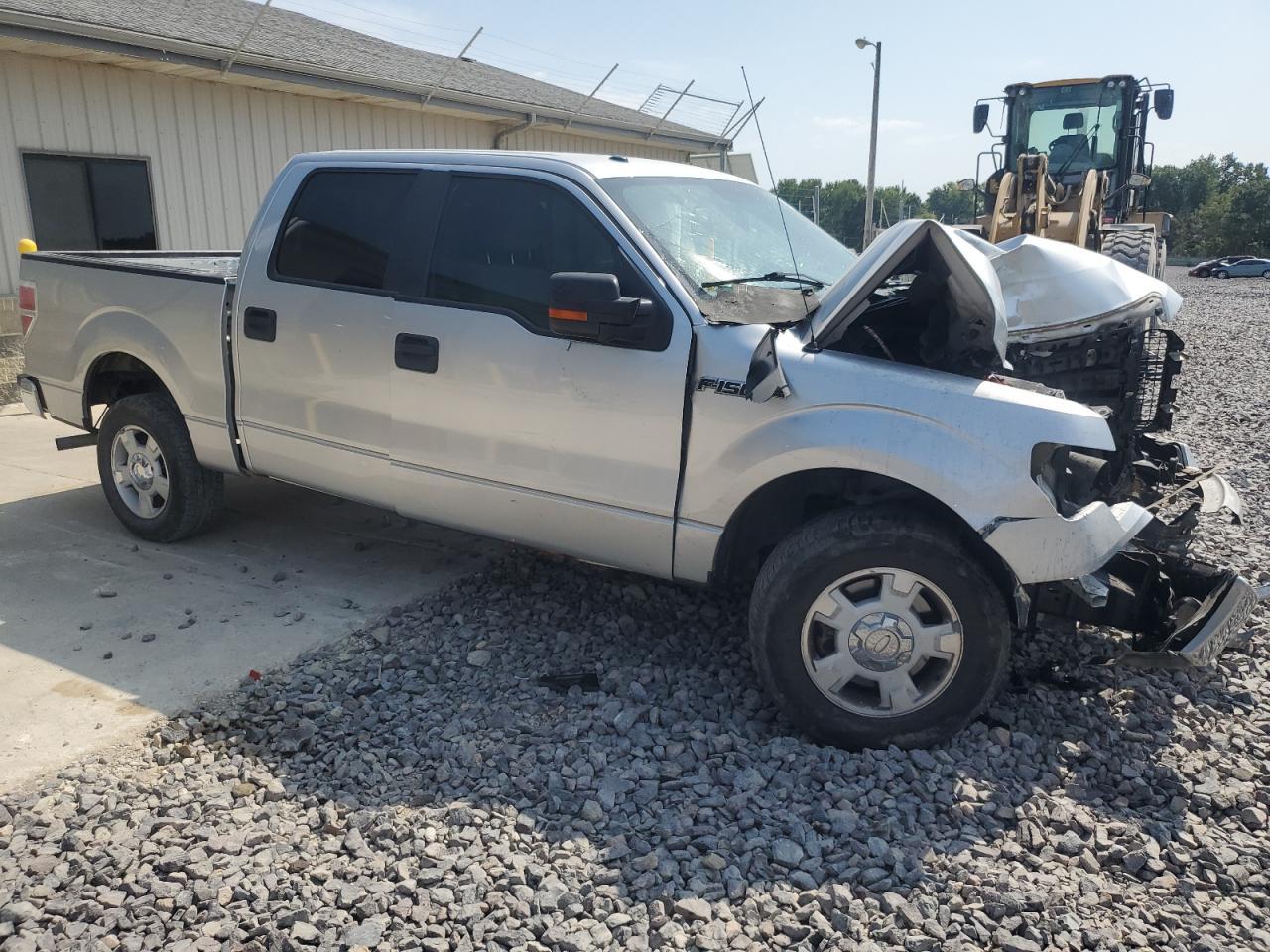 2010 Ford F150 Supercrew - Image 4