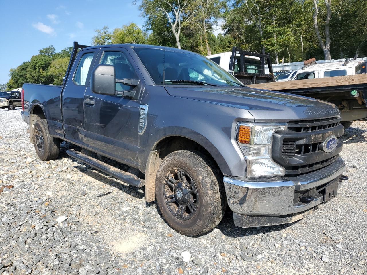 2021 Ford F350 Super Duty - Image 4