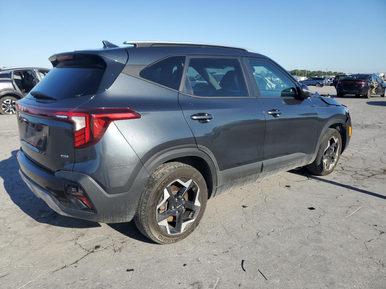 2025 Kia Seltos S - Фото 3