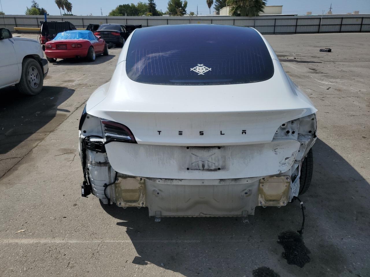 2017 Tesla Model 3 - Фото 6