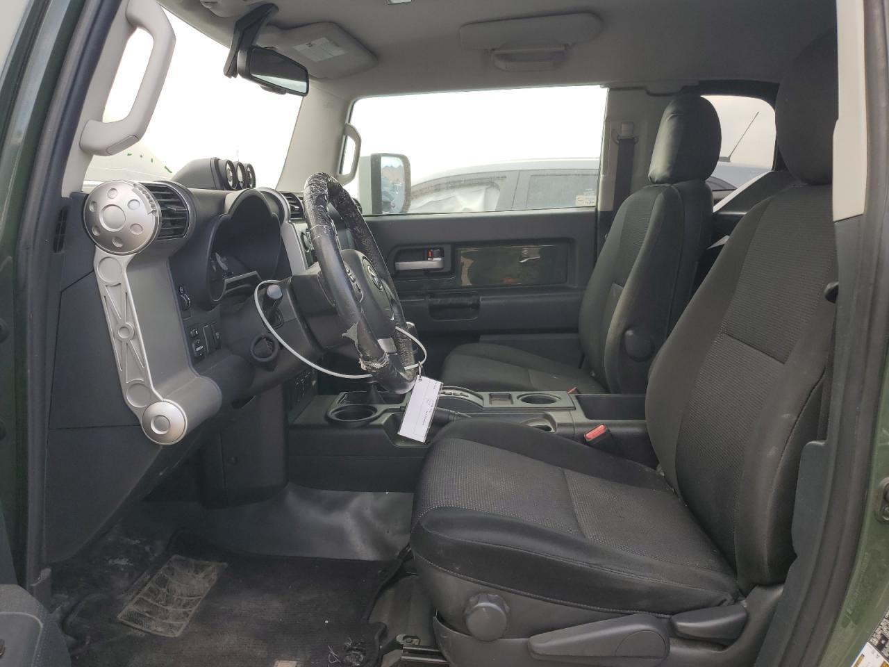 2011 Toyota Fj Cruiser - Image 7