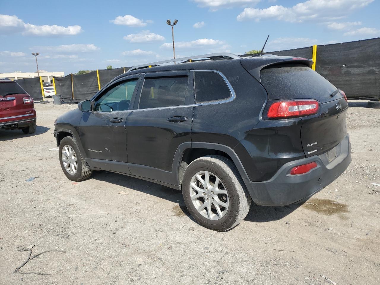 2015 Jeep Cherokee Latitude - Фото 2
