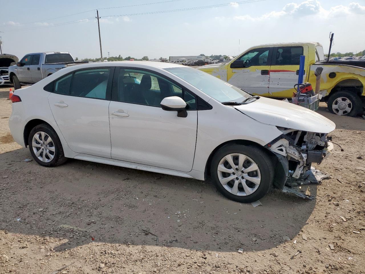 2023 Toyota Corolla Le - Image 4