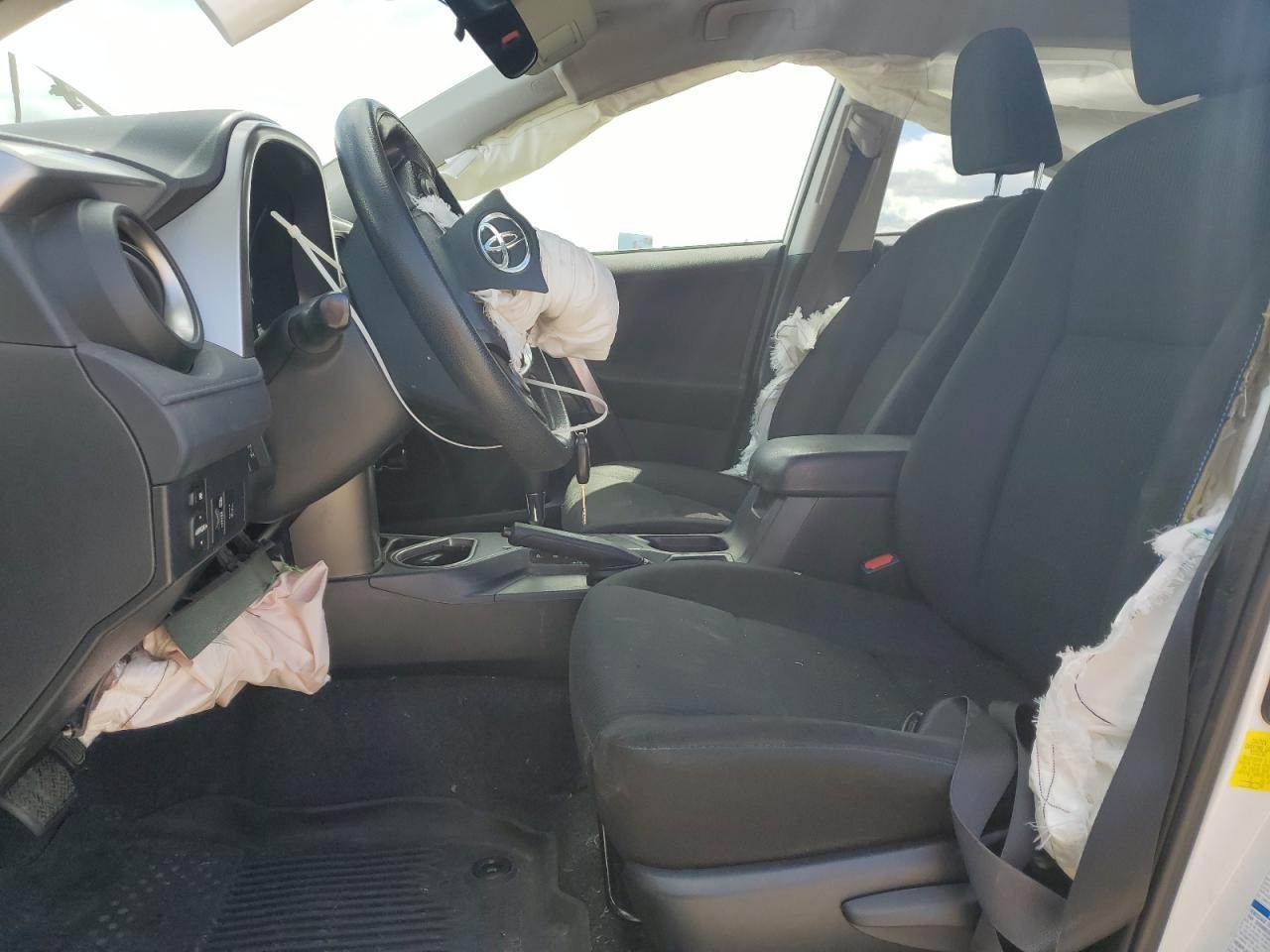 2017 Toyota Rav4 Le - Image 7