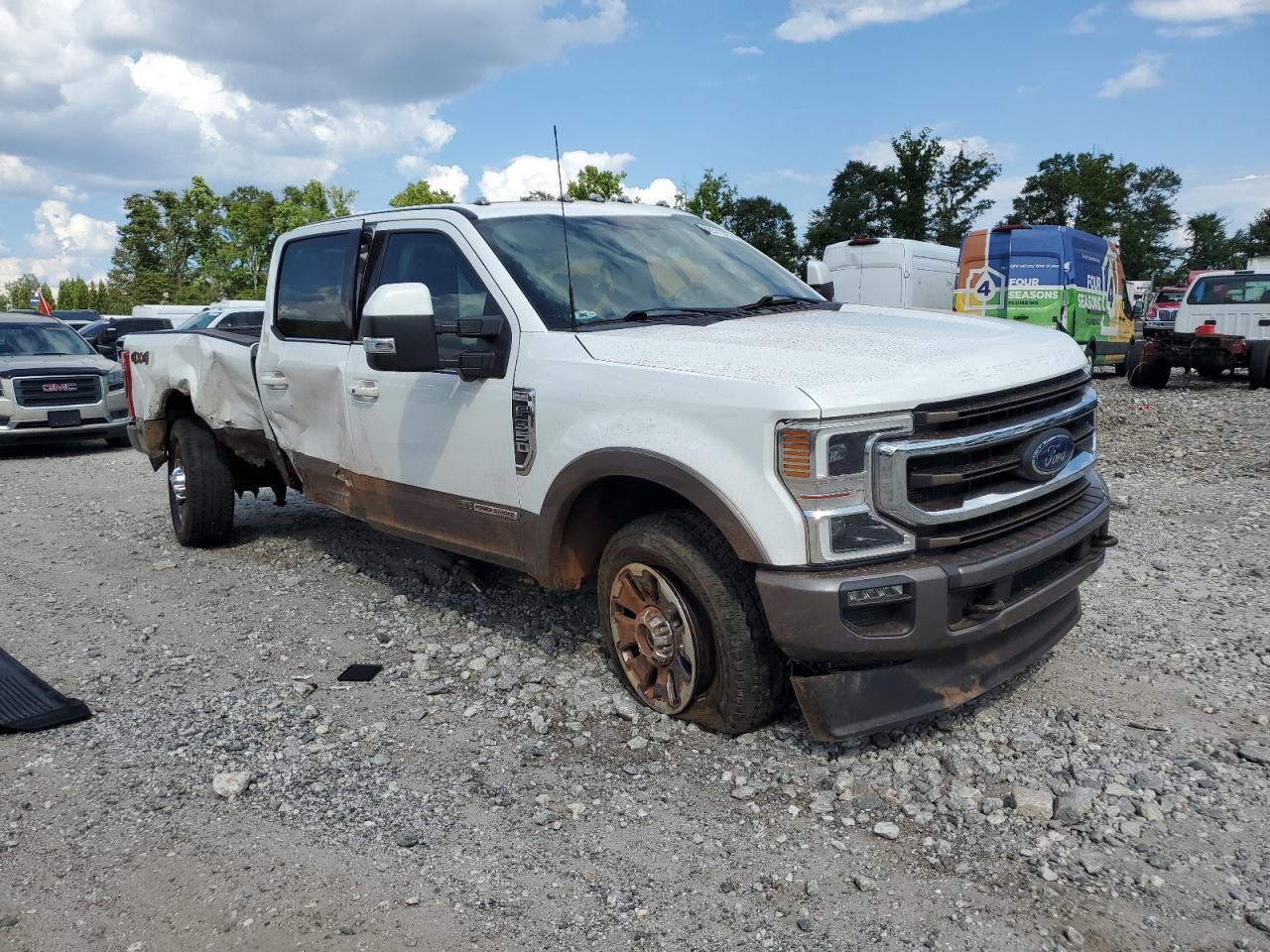 2022 Ford F350 Super Duty - Фото 4