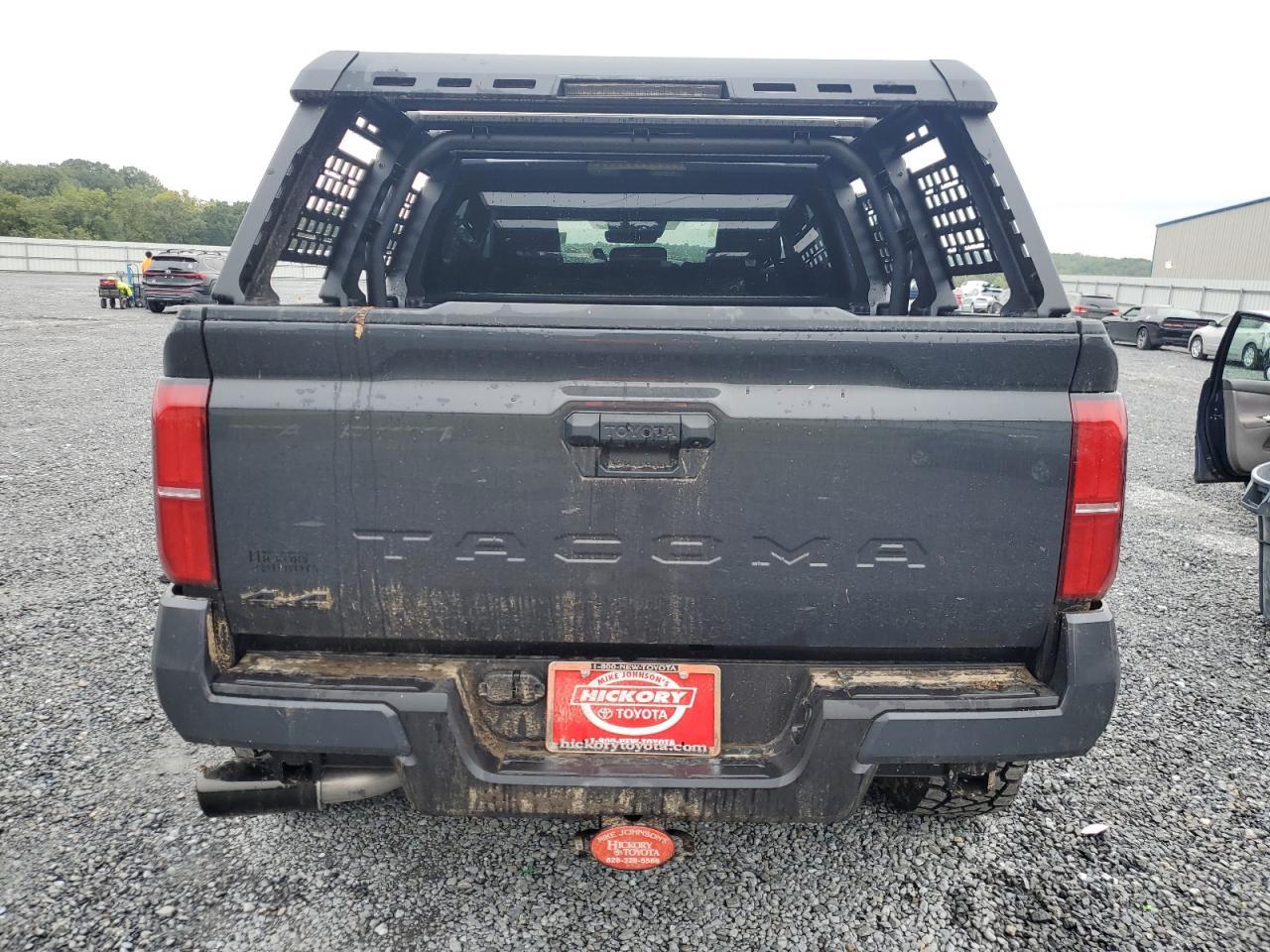 2025 Toyota Tacoma Double Cab - Image 6