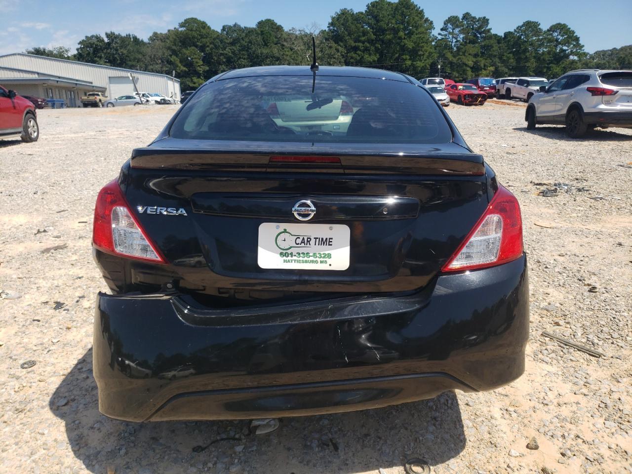 2017 Nissan Versa S - Фото 6