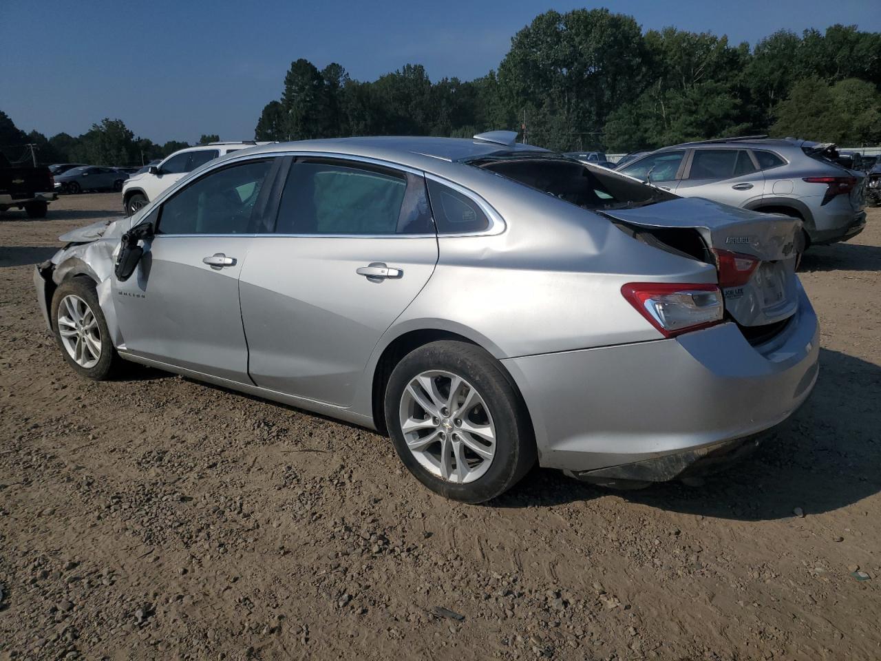 2017 Chevrolet Malibu Lt - Фото 2