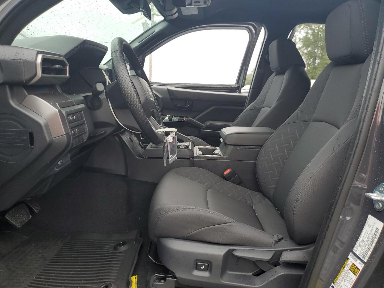 2025 Toyota Tacoma Double Cab - Image 7