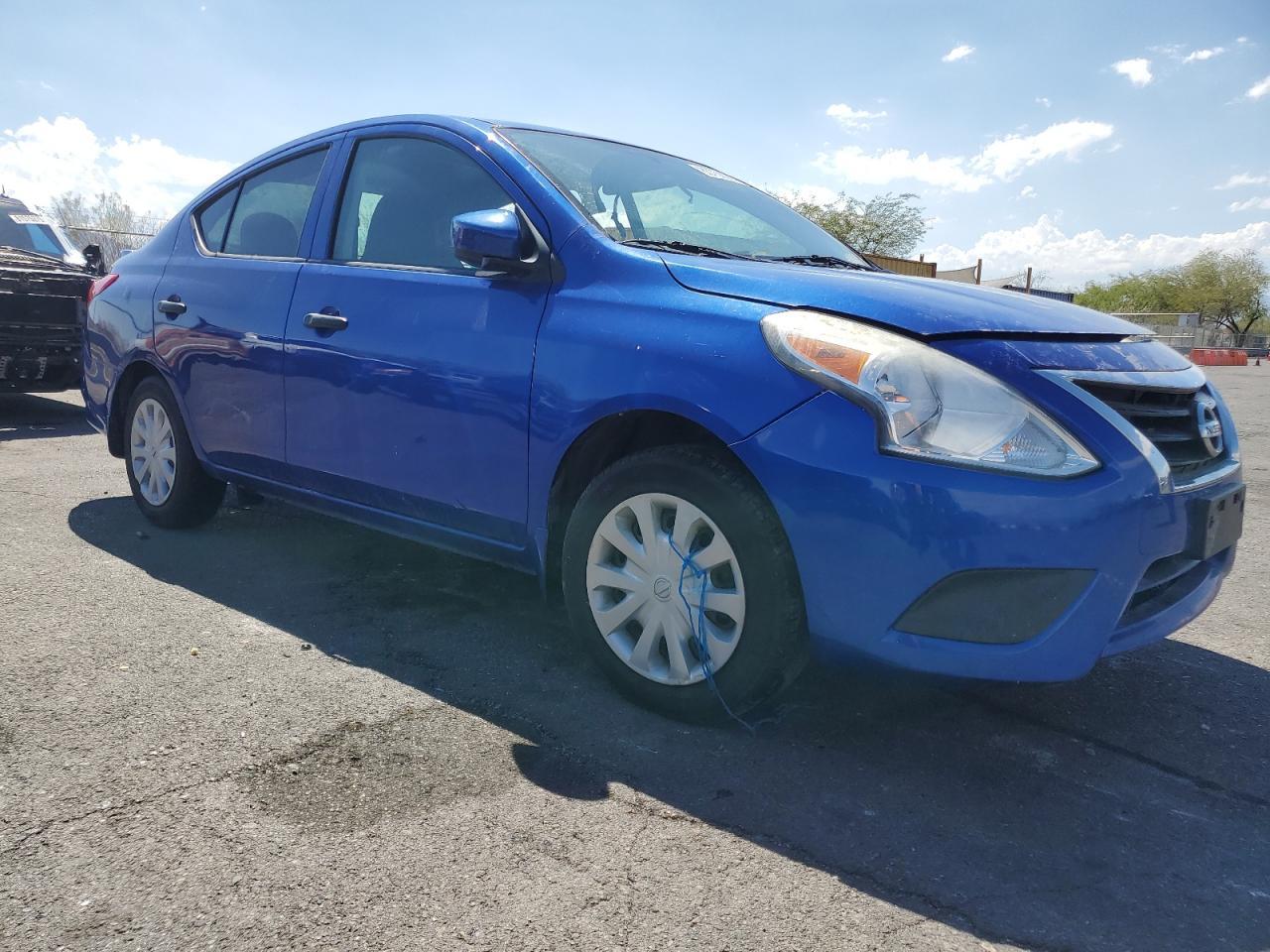 2016 Nissan Versa S - Image 4