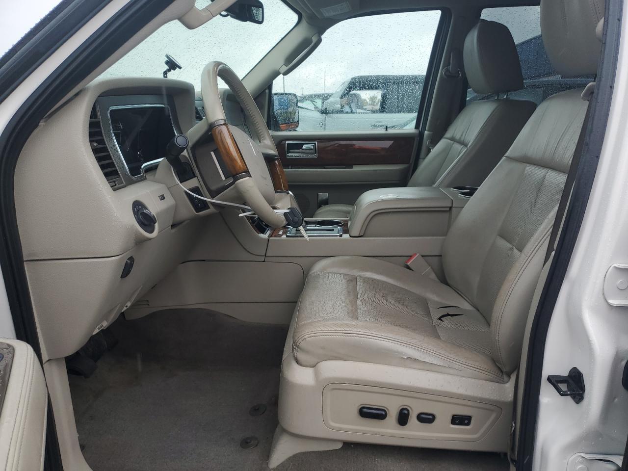 2013 Lincoln Navigator - Фото 7