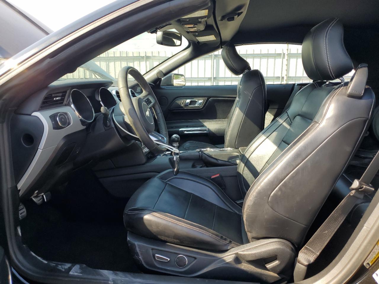 2016 Ford Mustang - Image 7