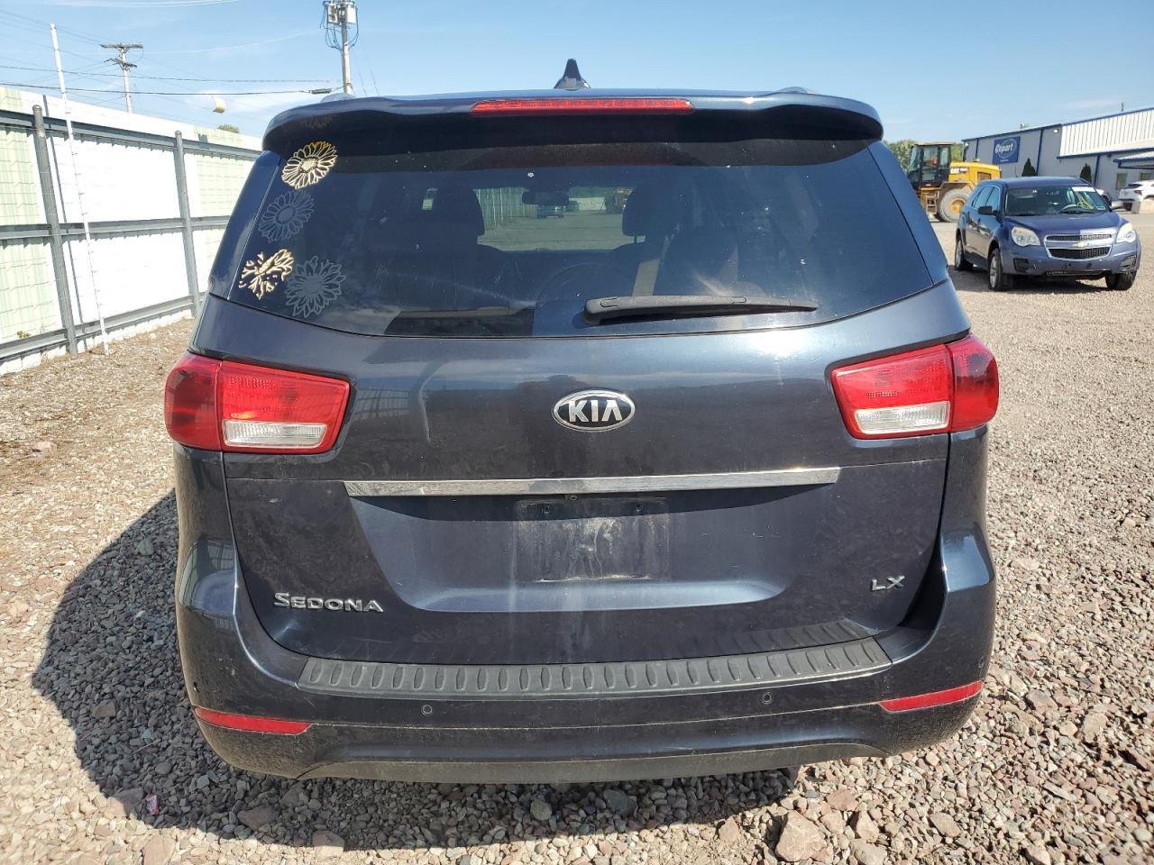 2016 Kia Sedona Lx - Фото 6