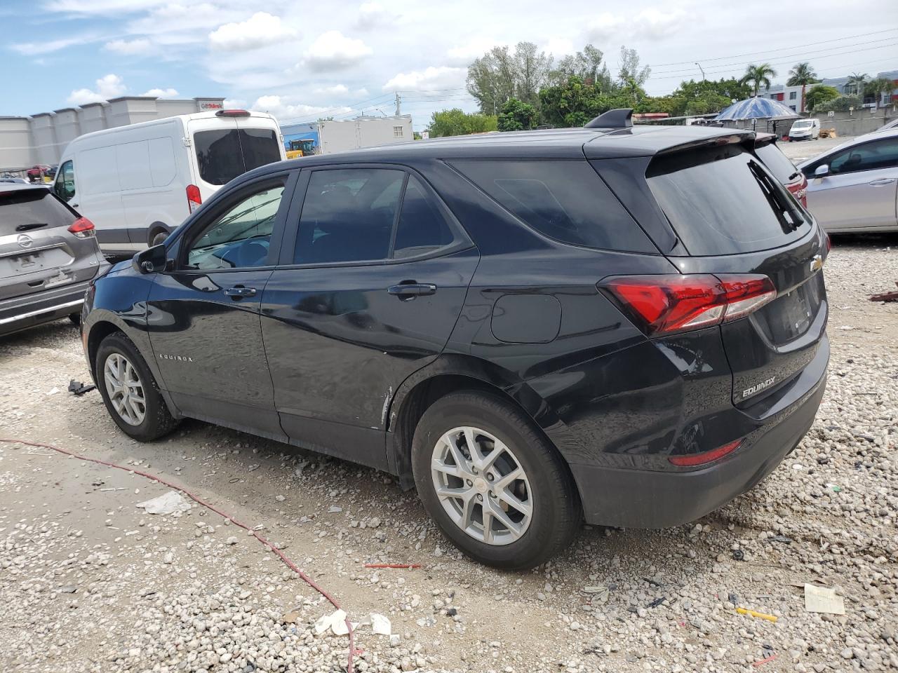 2023 Chevrolet Equinox Ls - Image 2