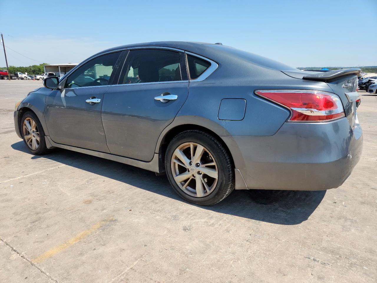 2014 Nissan Altima 2.5 - Image 2