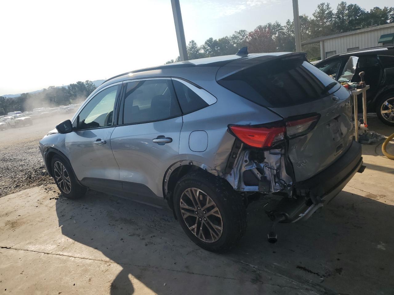 2022 Ford Escape Sel - Фото 2