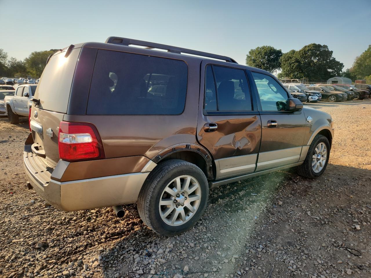 2012 Ford Expedition Xlt - Фото 3