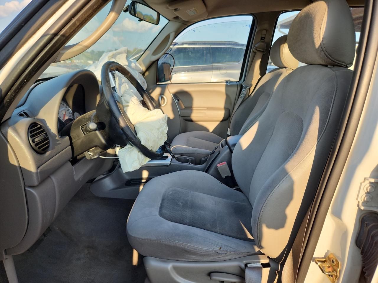 2003 Jeep Liberty Limited - Фото 7