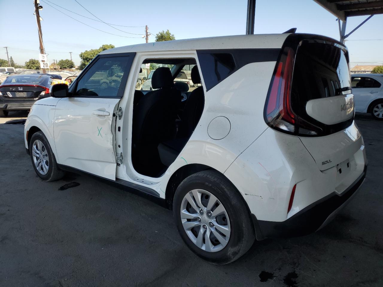 2023 Kia Soul Lx - Image 2