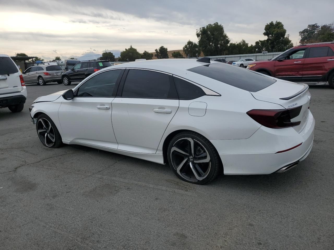 2021 Honda Accord Sport - Фото 2
