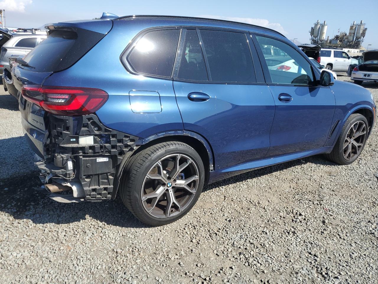 2021 BMW X5 xDrive40I - Фото 3