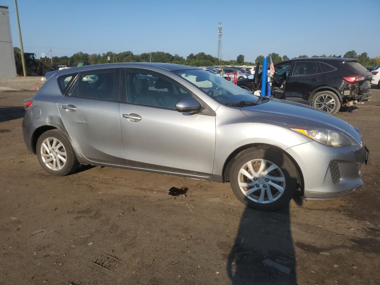 2012 Mazda 3 I - Image 4