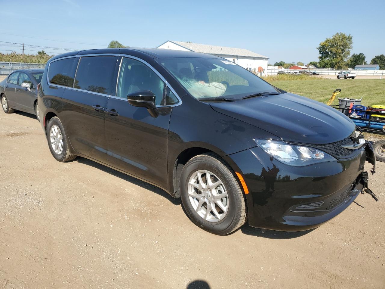 2026 Chrysler Voyager Lx - Фото 4