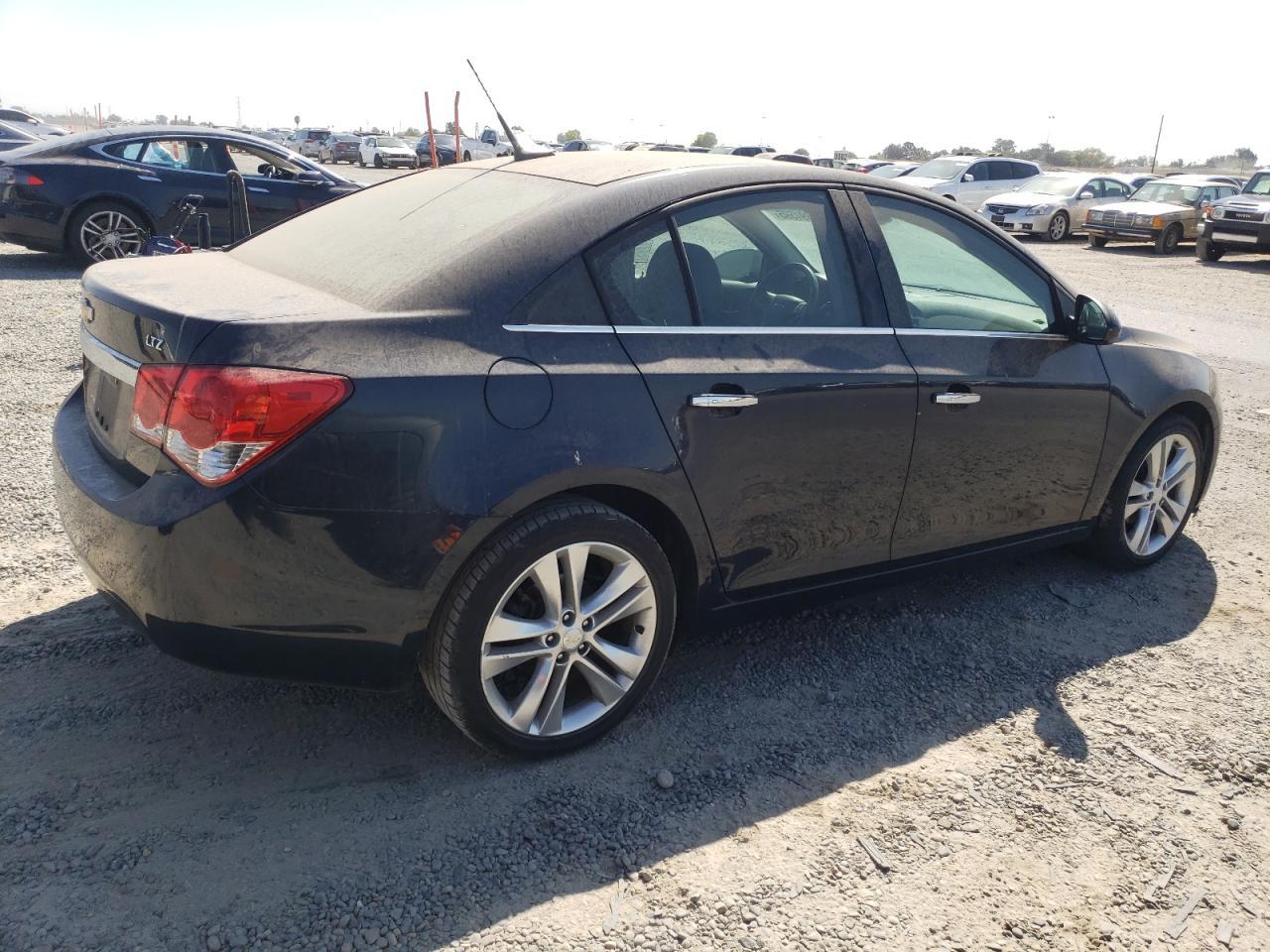 2014 Chevrolet Cruze Ltz - Image 3