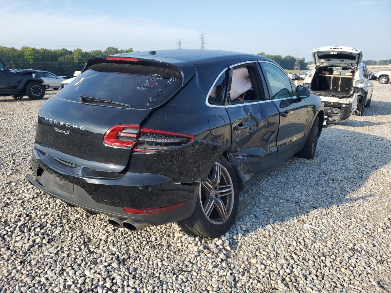 2015 Porsche Macan S - Image 3