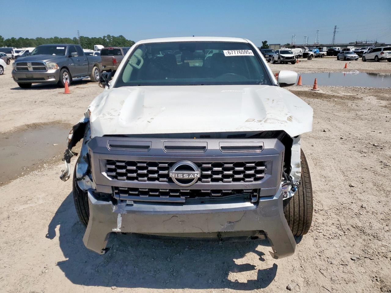 2025 Nissan Frontier S - Фото 5