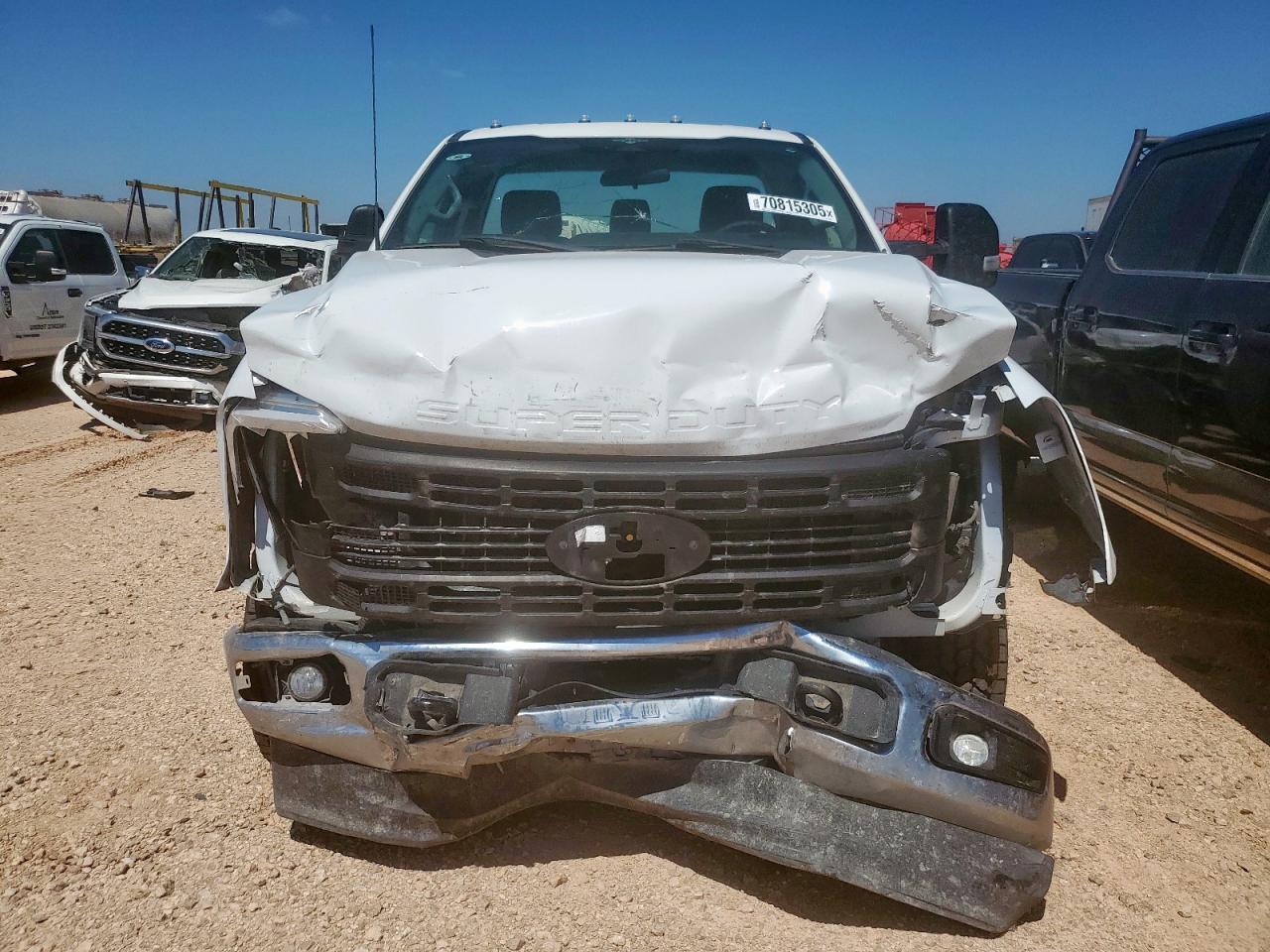 2023 Ford F350 Super Duty - Фото 5