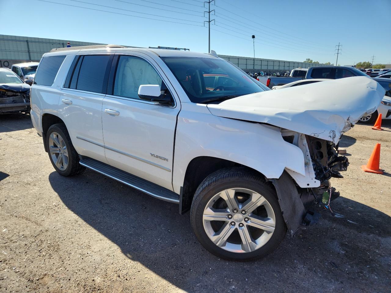 2020 GMC Yukon Slt - Фото 4