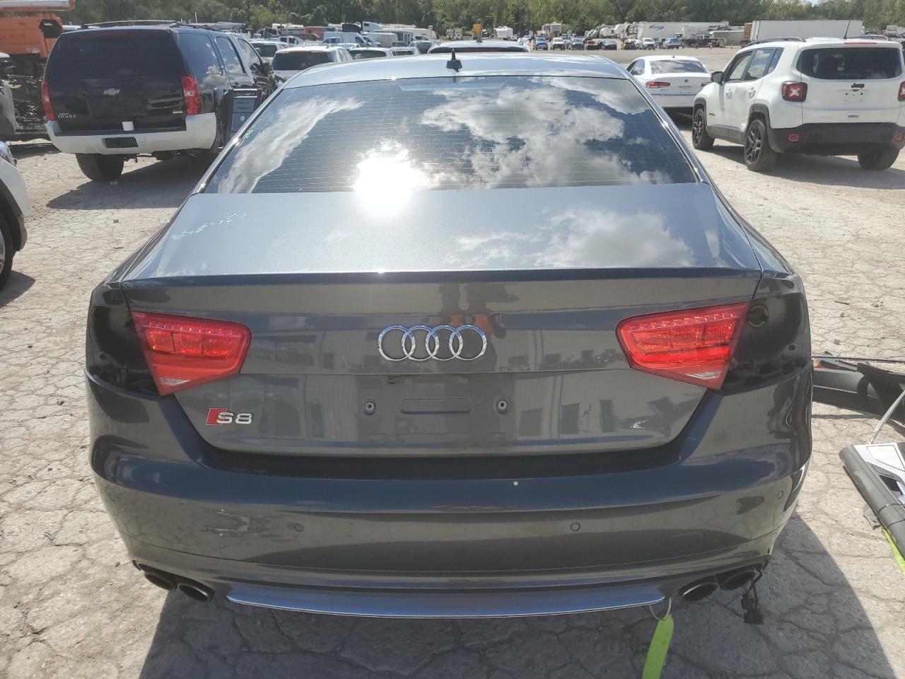 2014 Audi S8 Quattro - Фото 6